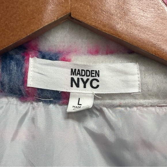 Madden NYC Women’s Plaid Shacket Jacket Size L White Blue Pink Button Front Warm - Picture 9 of 12
